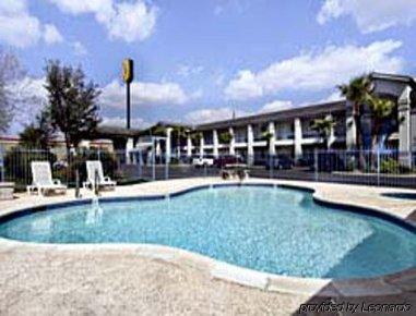 Super 8 Donna Hotel Facilities photo